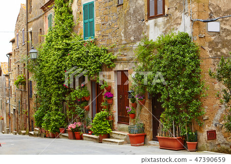 Street of the medieval village. Italy, Tuscany Street of the medieval village. Italy, Tuscany 47390659