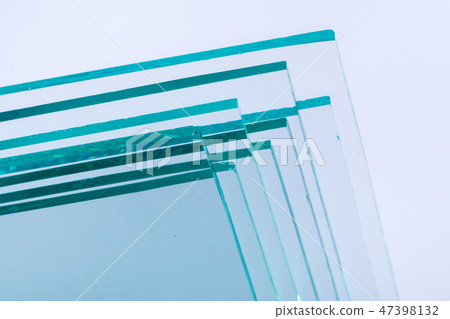 Sheets of Factory manufacturing tempered clear float glass panels cut to size Sheets of Factory manufacturing tempered clear float glass panels cut to size 47398132