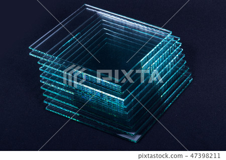 Sheets of Factory manufacturing tempered clear float glass panels cut to size Sheets of Factory manufacturing tempered clear float glass panels cut to size 47398211