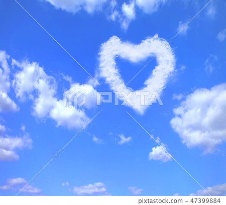 A cloud like a heart that floated in the blue sky - Stock Illustration ...