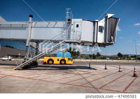 Jet bridge, boarding bridge on airport Jet bridge, boarding bridge on airport 47400381