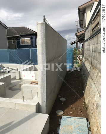 High foundation under construction High foundation under construction 47403617