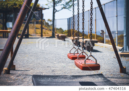 Park swings 47404316