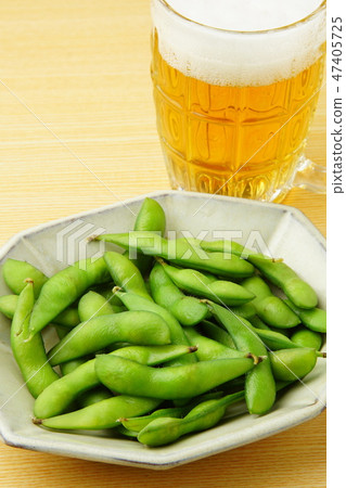 啤酒和毛豆 啤酒和毛豆 47405725