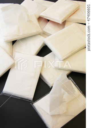 Pocket Tissue 47406601