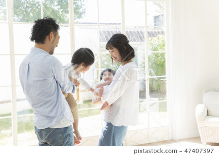 Family Living 47407397