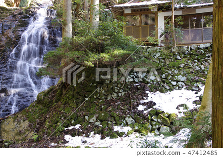 Kannon of the waterfall Ishigaki Kannondo Falls Winter Kannon of the waterfall Ishigaki Kannondo Falls Winter 47412485
