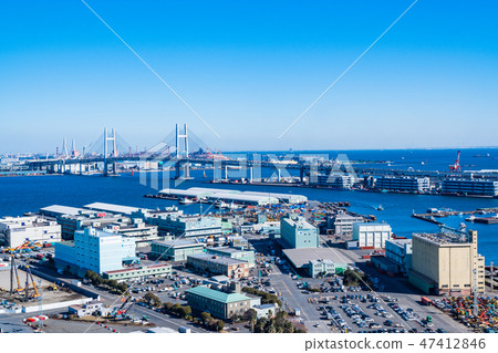 （神奈川縣）從橫濱海洋塔看山下碼頭和海灣大橋 47412846