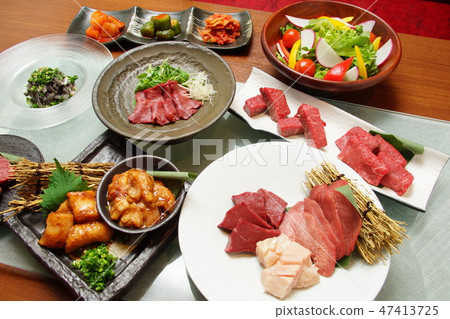 Grilled meat course meal 47413725