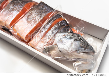 銀鮭魚冷凍真空包裝 47413882