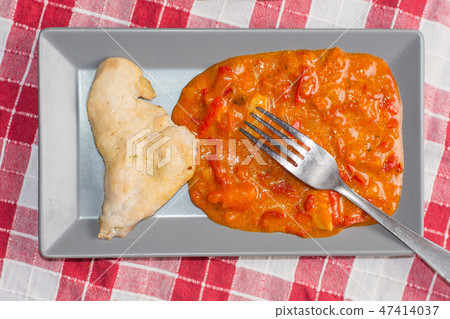 Traditional tomato stew with vegetables and chicken white meat Traditional tomato stew with vegetables and chicken white meat 47414037