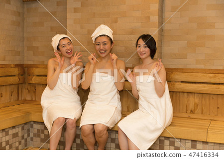 sauna, female, females 47416334
