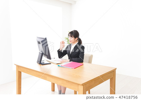 Business woman · remote work · videoconferencing · working way reform 47418756