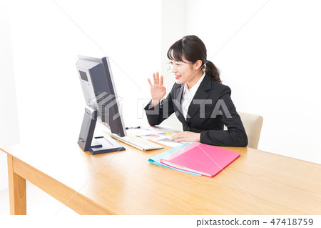 Business woman · remote work · videoconferencing · working way reform 47418759