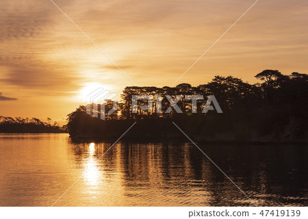 Early in the morning Matsushima Fukura Island Hinode Asahi 47419139