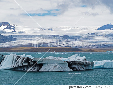 Blue ice block in glacier Jokulsarlon lagoon Blue ice block in glacier Jokulsarlon lagoon 47420472