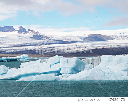Blue ice block in glacier Jokulsarlon lagoon Blue ice block in glacier Jokulsarlon lagoon 47420473