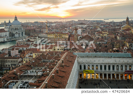 Evening view of the city of Venezia from the bell tower of Venice San Marco Square 47420684