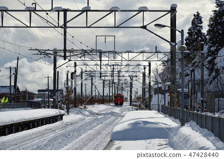 Donan Isasiri railroad winter Hakodate Kiha 40 snow orange Donan Isasiri railroad winter Hakodate Kiha 40 snow orange 47428440