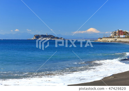 富士山和江之島在晴朗的天氣 47429820
