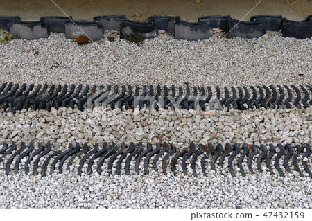 日本庭院屋頂的裝飾 47432159