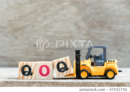 Toy forklift hold letter block in word qoq Toy forklift hold letter block in word qoq 47432738