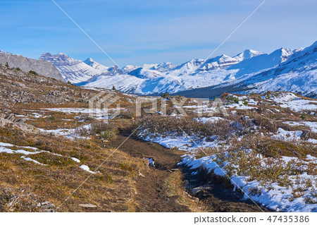 加拿大洛基威爾考克斯小徑 47435386