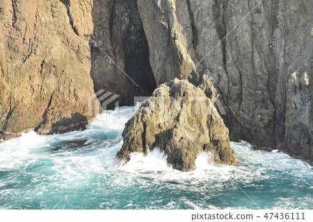 [Hyogo Prefecture Kasumi Coast] Imagoura/Ohiki's Nose Winter rough seas 47436111