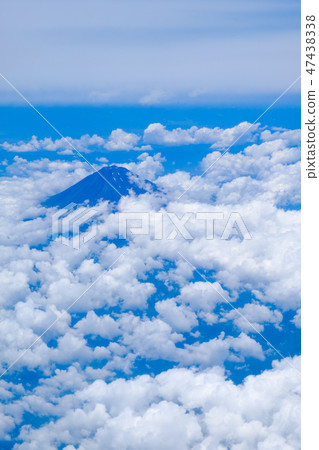 從富士山的小屋景觀 從富士山的小屋景觀 47438338