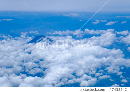 從富士山的小屋景觀 47438342