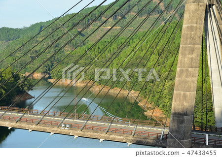 Song of the Ultimate Bridge 47438455