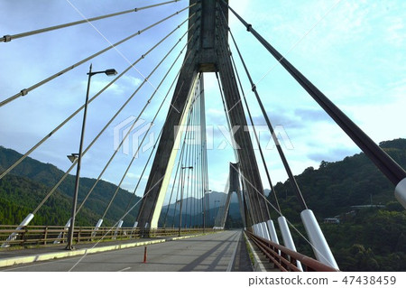 Song of the Ultimate Bridge 47438459