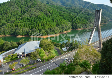 Song of the Ultimate Bridge 47438464