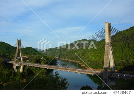 Song of the Ultimate Bridge 47438467