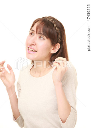 混血女性誰不知道該怎麼辦 混血女性誰不知道該怎麼辦 47439223