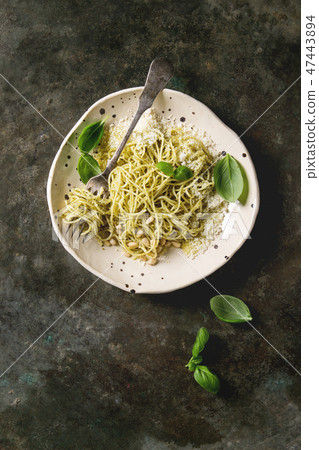 Pasta with pesto sauce Pasta with pesto sauce 47443894