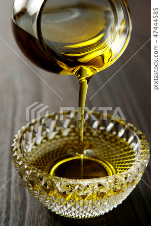 Olive oil Olive oil 47444585