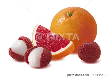 Fresh grapefruit and lychee isolated on white 47445409