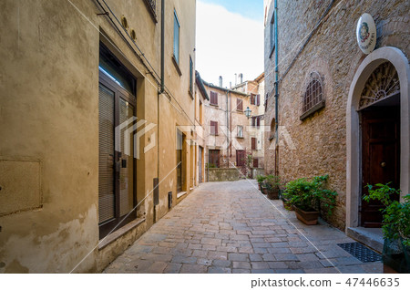 Volterra old town walk Volterra old town walk 47446635