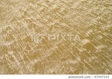 Patterns of sand by the sea.10 47447322