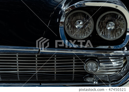 detail of a vintage luxury car detail of a vintage luxury car 47450321