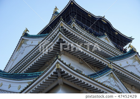 大阪城堡和藍天 47452429