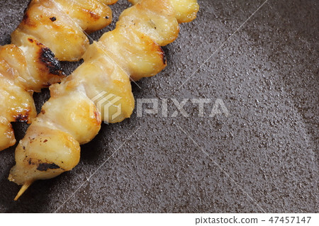 Yakitori / Bonjin skewers (grilled with salt) 47457147