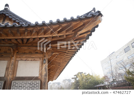 The roof of Hanok The roof of Hanok 47462727