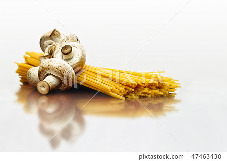 pasta closeup italian mushroom food spaghetti, pasta closeup italian mushroom food spaghetti, 47463430