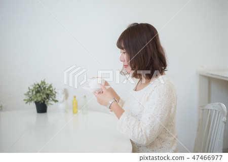 Female young lady young smile cute cute lifestyle beautiful casual 47466977