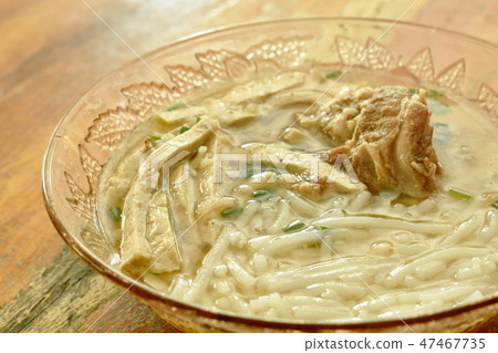 Vietnamese rice noodles topping pork bone  47467735