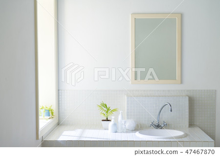 Washroom, no person, morning Washroom, no person, morning 47467870