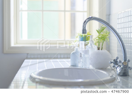 Washroom, no person, morning Washroom, no person, morning 47467900