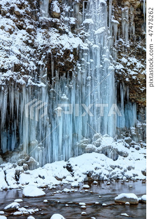 Shirakawa ice pillar group 47478262
